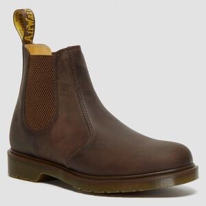 Dr. Martens 2976 Crazy Horse Leather Chelsea Boots | Size 7 (Men's 6 - EU 38)
